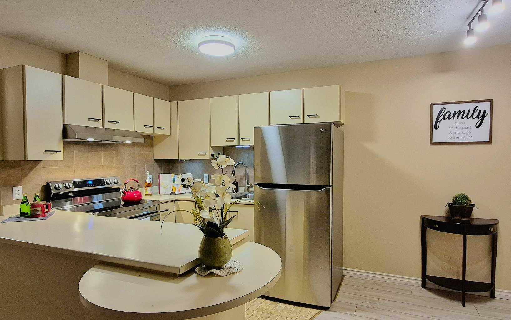 22, 2722 EDENWOLD Heights NW, T3A 3Y5