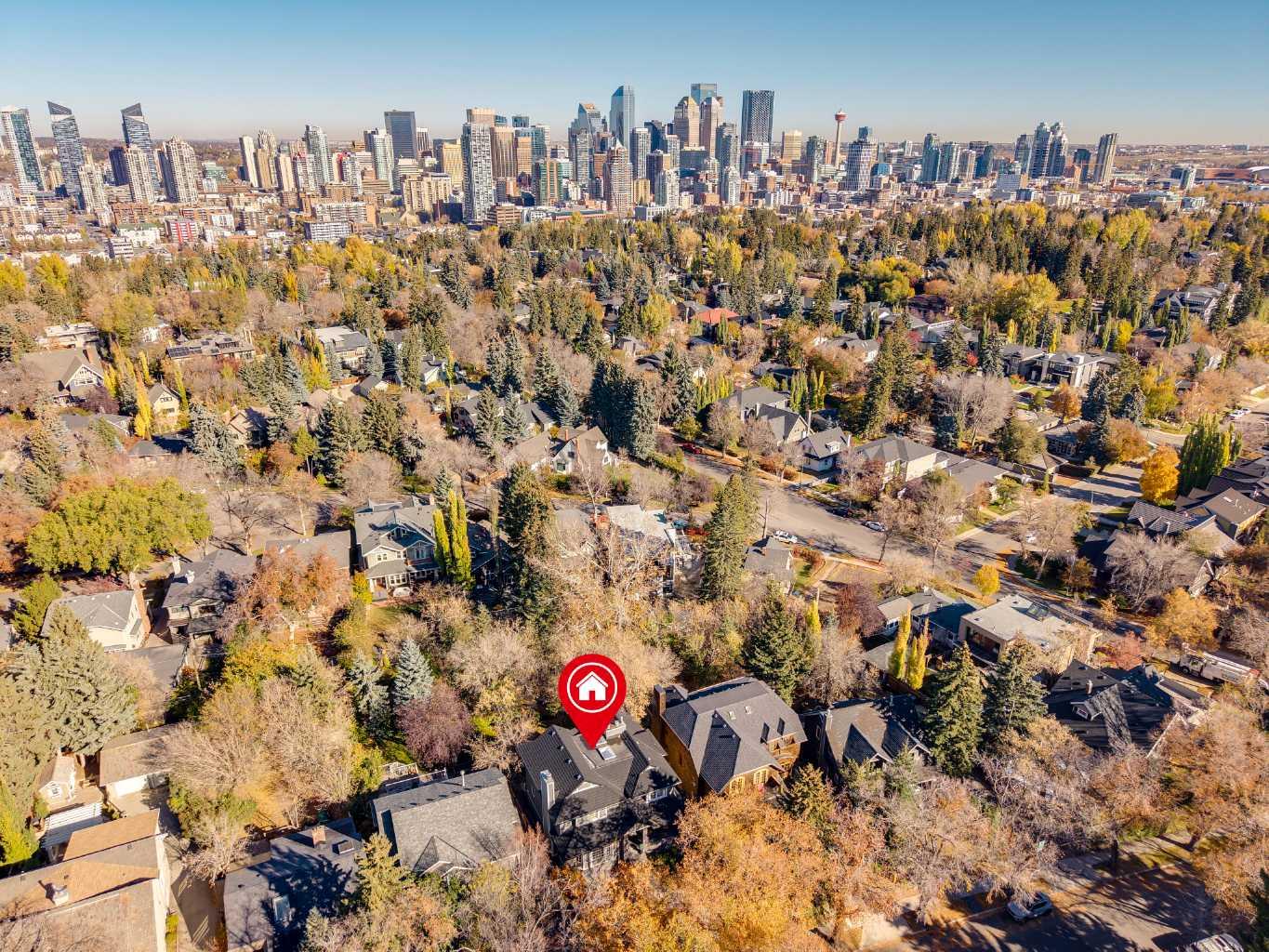 1302 Frontenac Avenue SW, T2B1B6