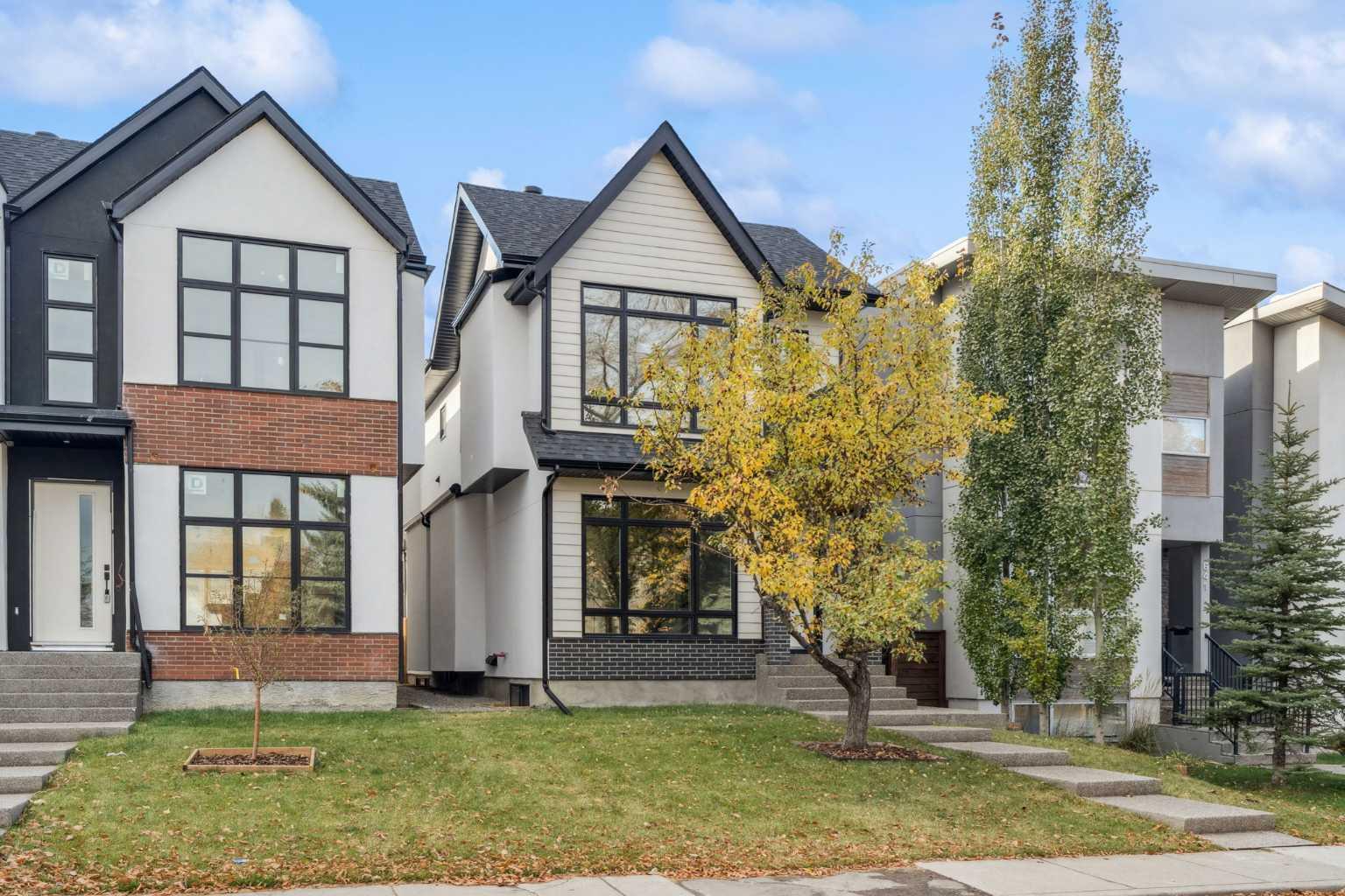 643 36 Street SW, T3C 1R1