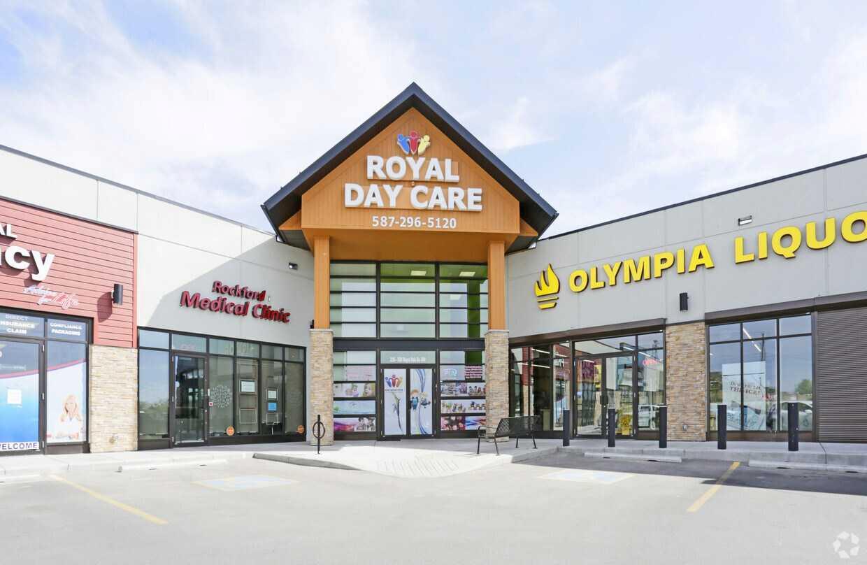 240, 500 Royal Oak Drive NW, T3G 5J7