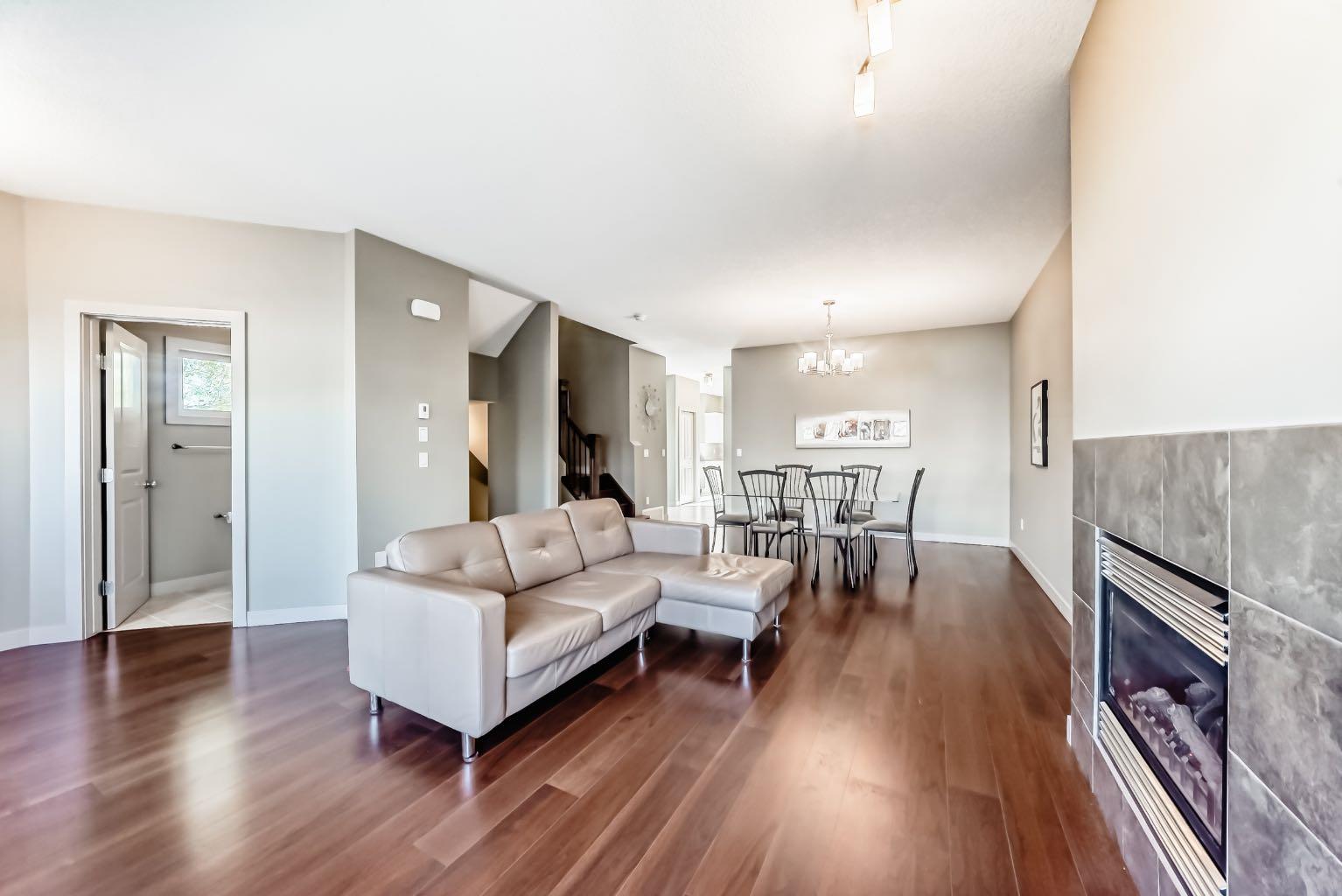12 Cougar Ridge Landing SW, T3H 0X8