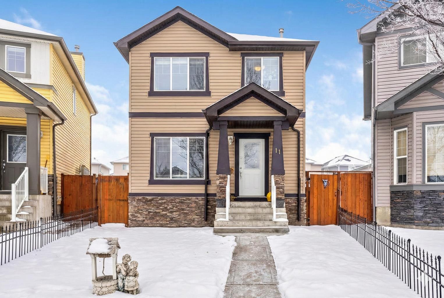 11 Saddlebrook Mews NE, T3J 0B3