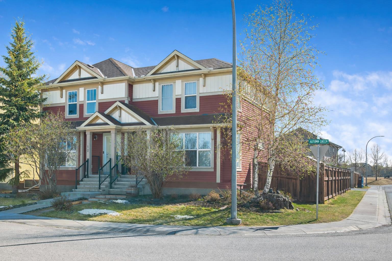 6 Autumn Green SE, T3M 0P2