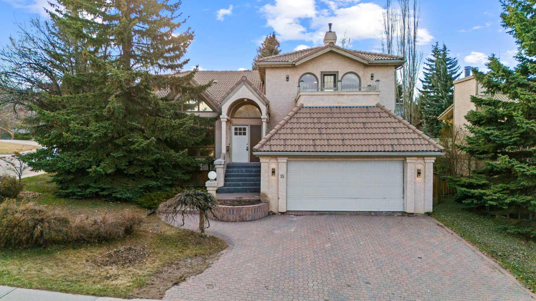 15 Patterson Drive SW, T3H 2B8