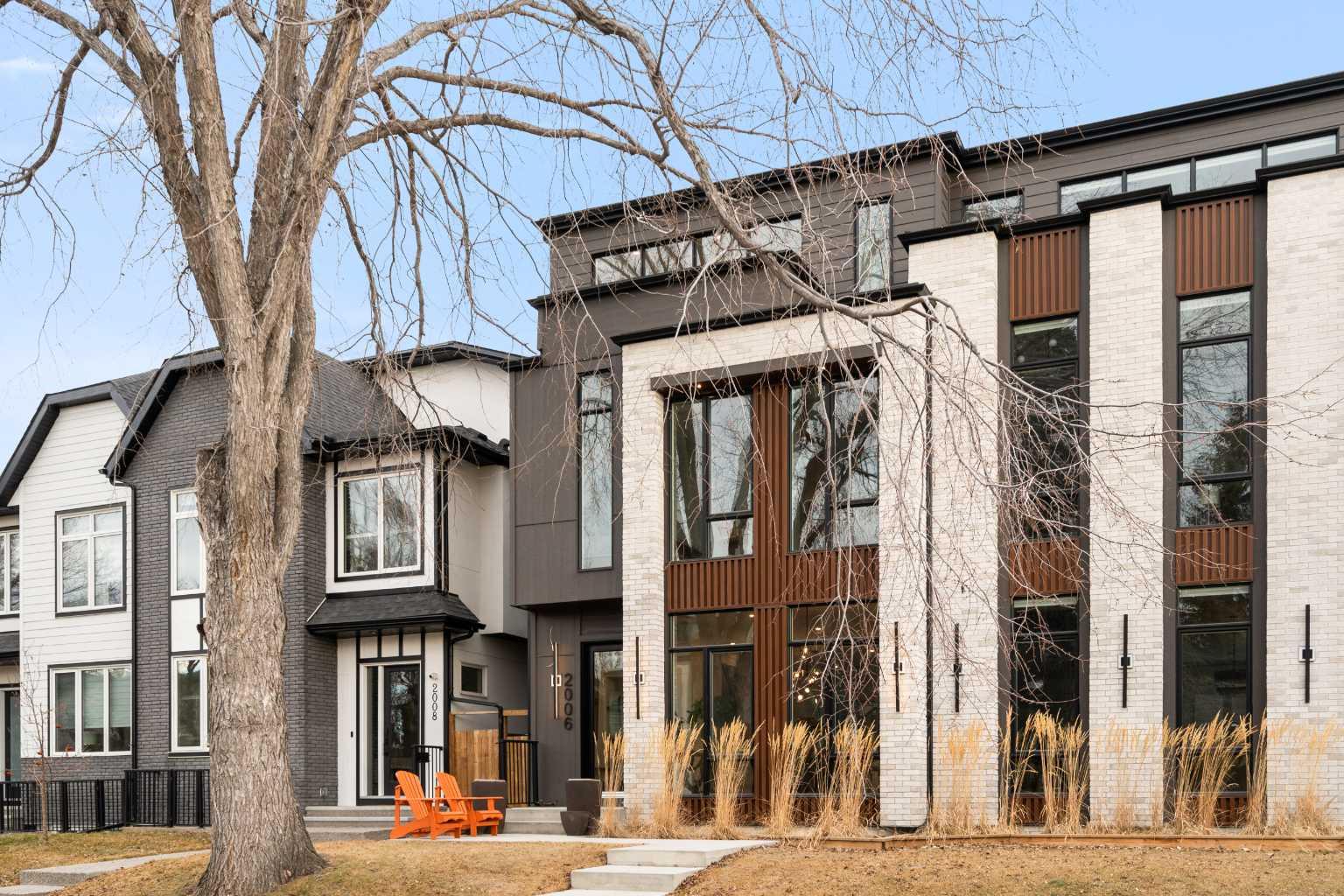 2006 41 Avenue SW, T2T 2M1