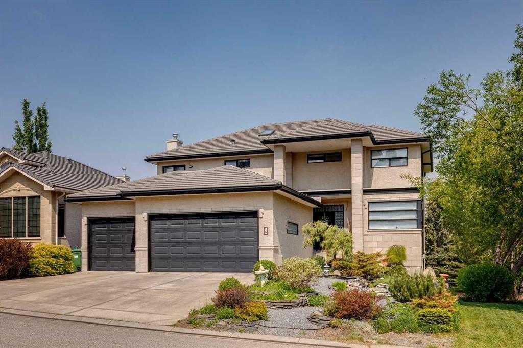 16 Hamptons Cove NW, T3A 6B7