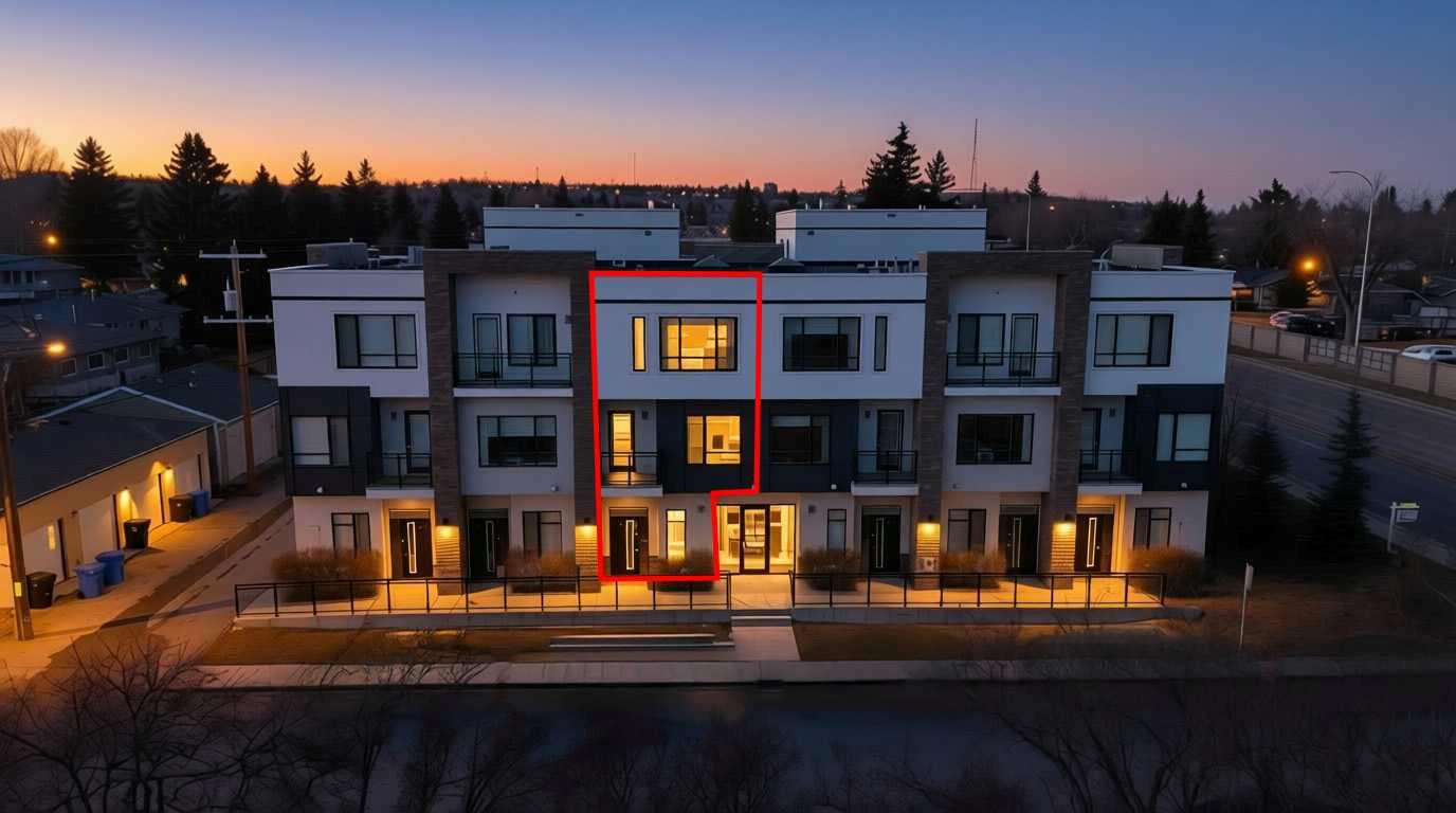 109, 15 Rosscarrock Gate SW, T3C 1E6