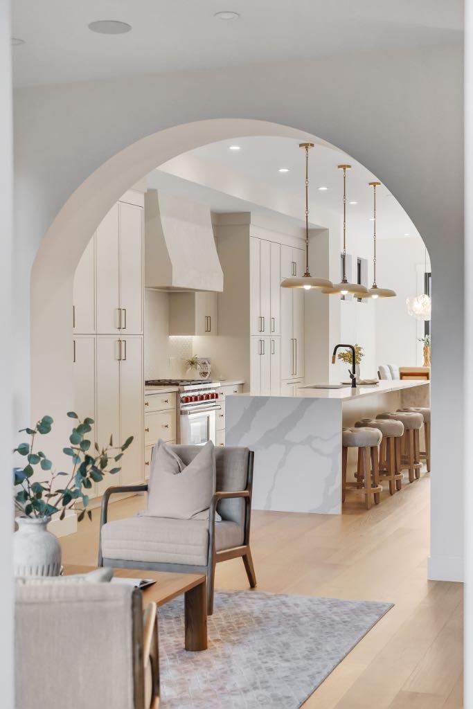 1904 48 Avenue SW, T2T 2T3