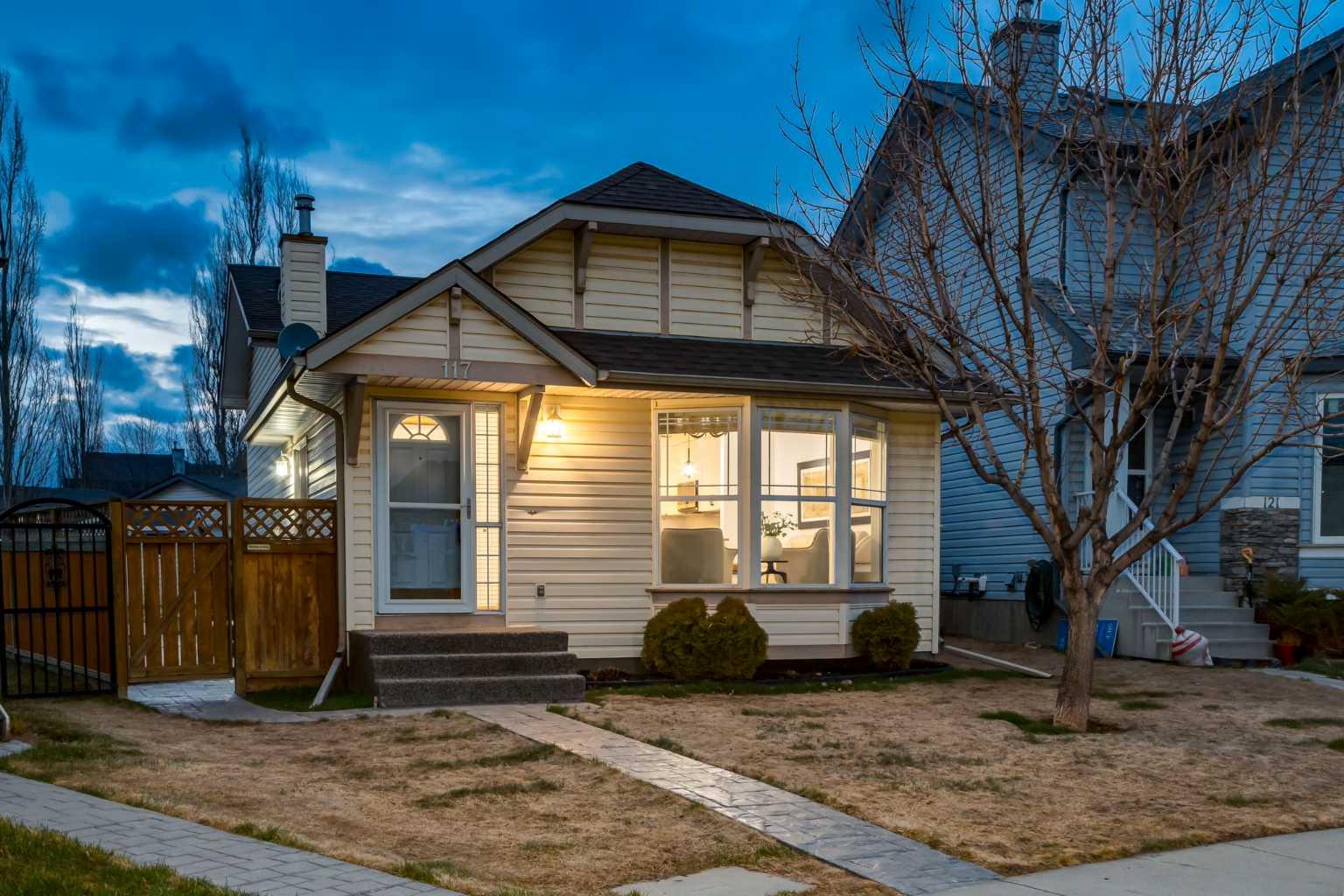 117 CRAMOND Crescent SE, T3M 1B8