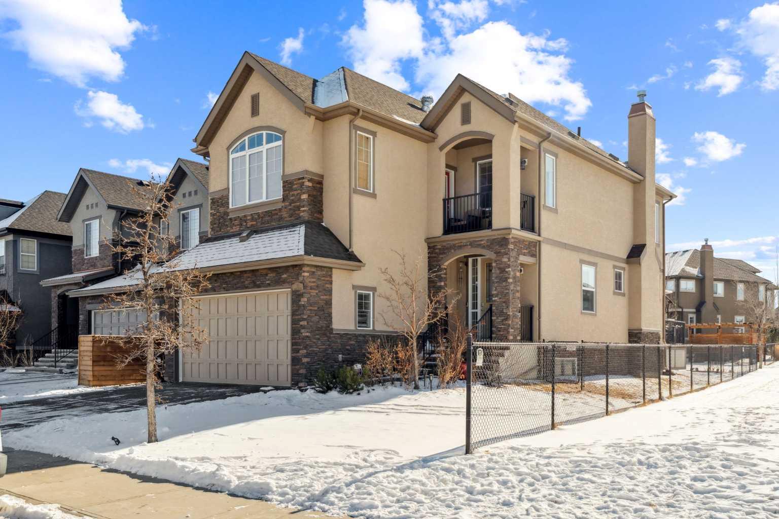 33 Quarry Heights SE, T2C 5H7