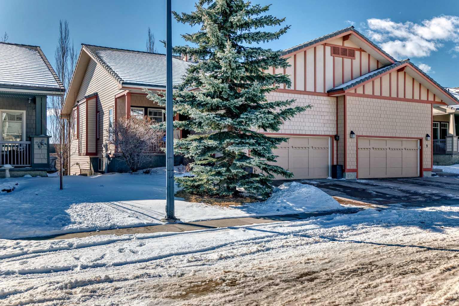 5 Bridle Estates Road SW, T2Y 5A8