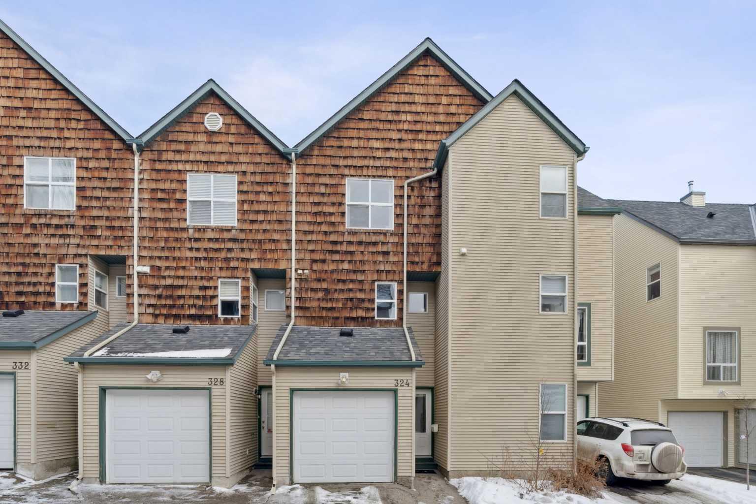 324 Bridlewood Lane SW, T2Y 3X8