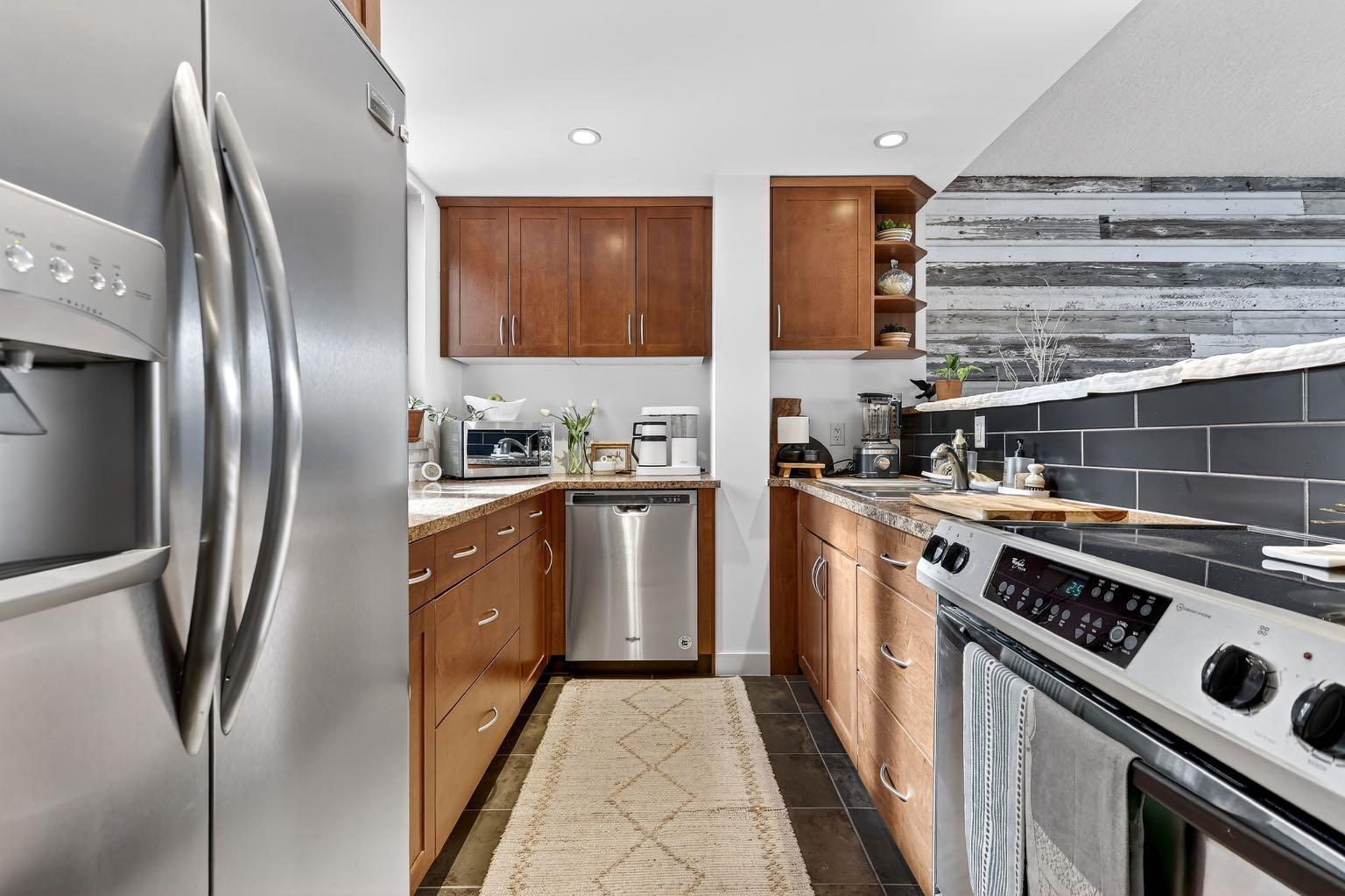 401, 3316 Rideau Place SW, T2S 1Z4