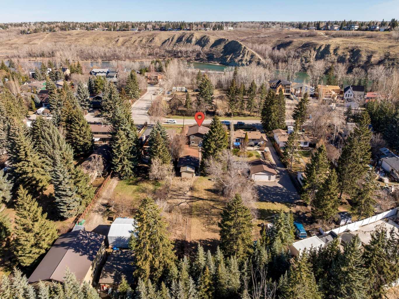 7223 Bow Crescent NW, T3B 2C9