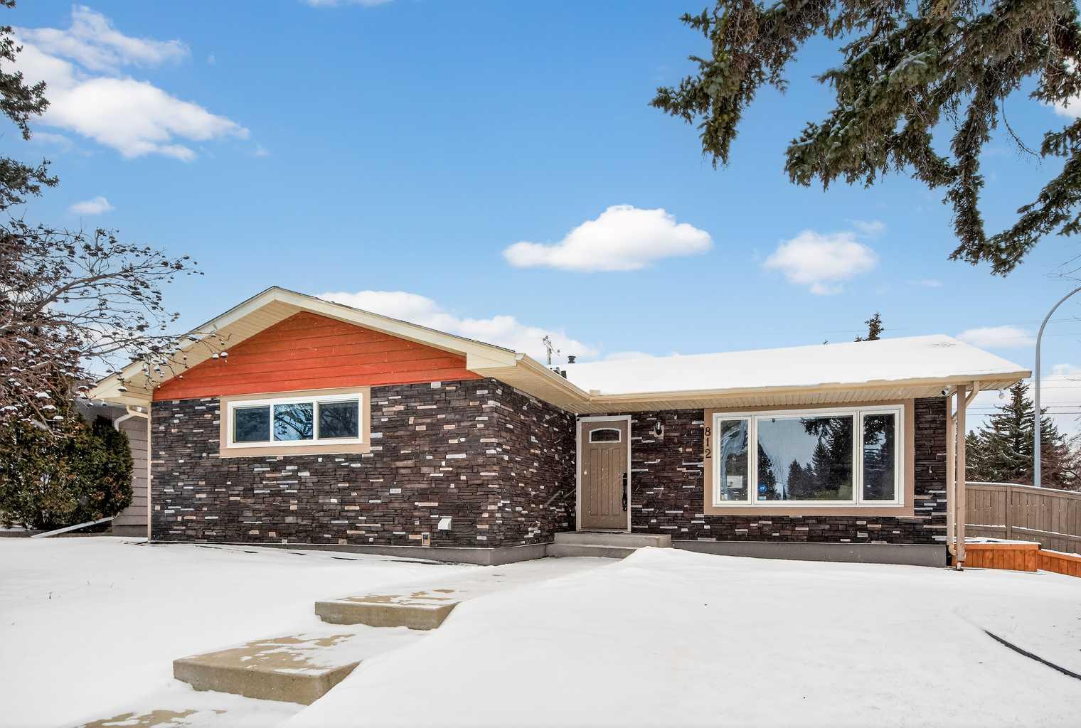 812 Acadia Drive SE, T2J 0C5