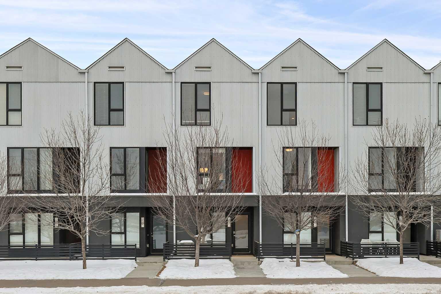 3525 69 Street NW, T3B 6E8