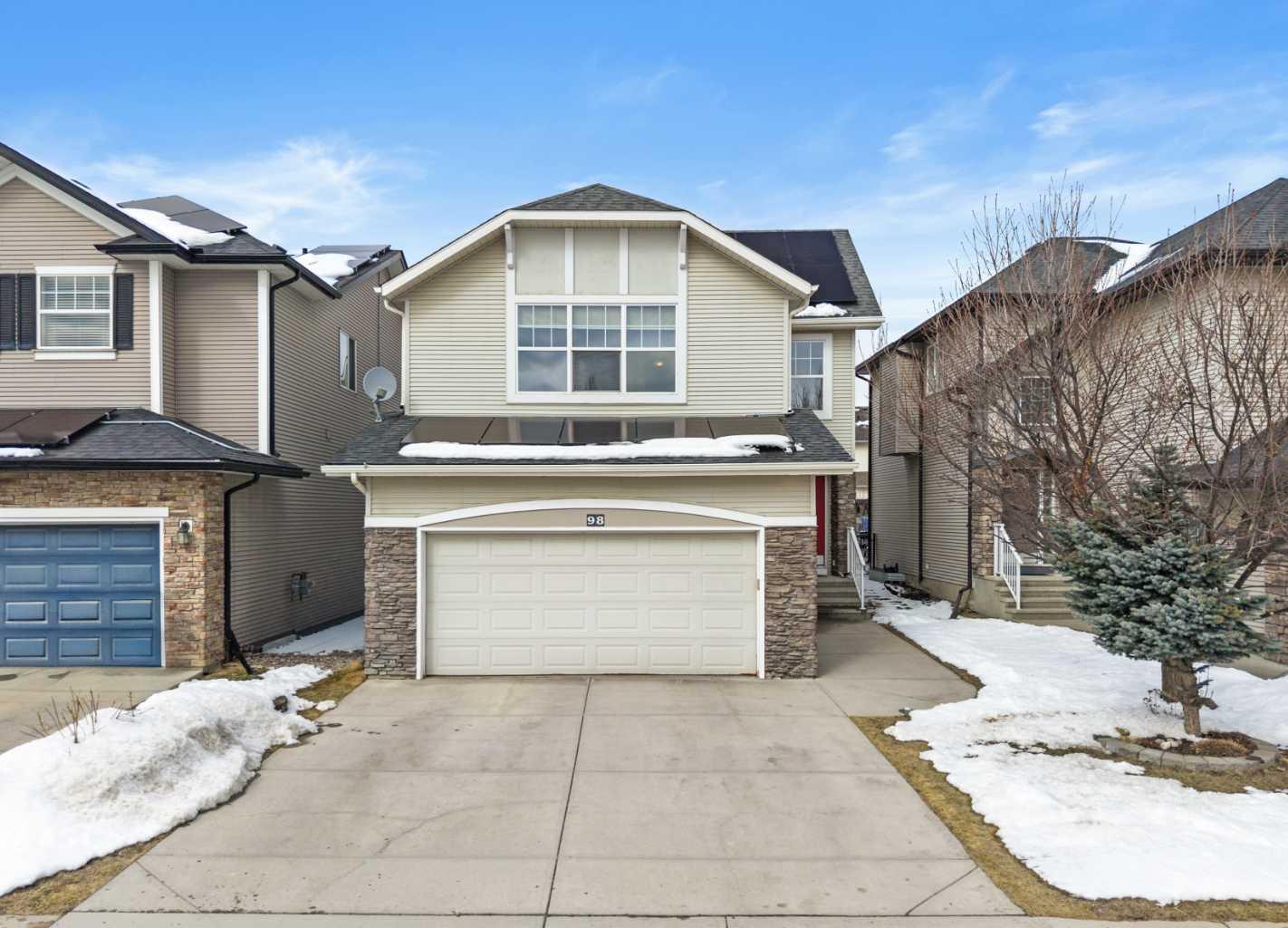 98 Cougarstone Close SW, T3H 5W3