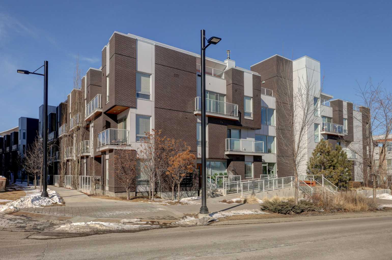 205, 3125 39 Street NW, T3E 2C3