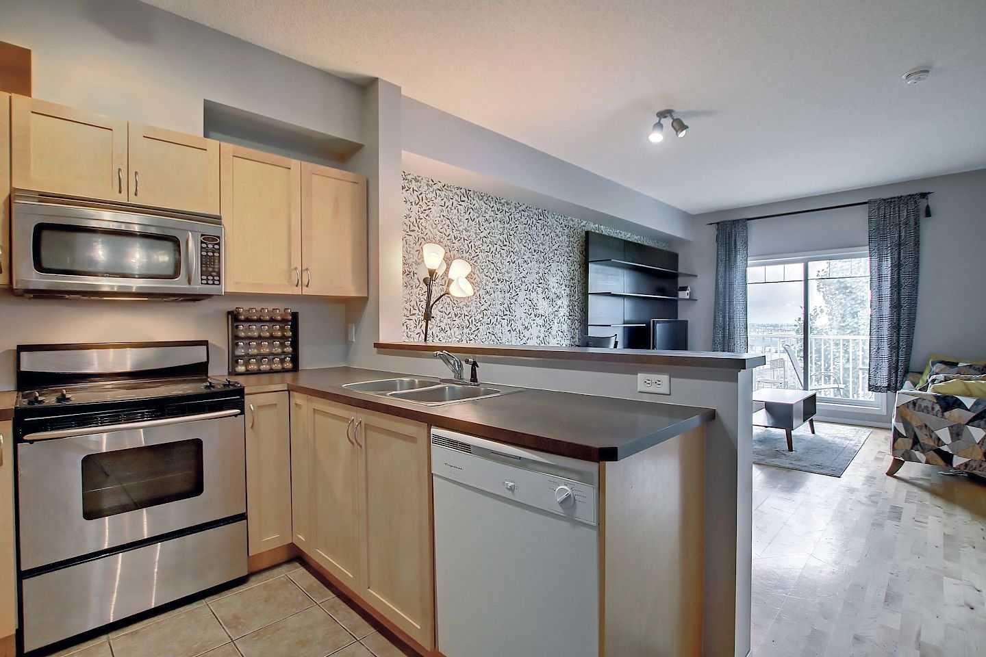 9303, 70 Panamount Drive NW, T3K 6K6