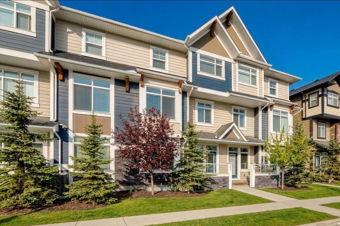 833 85 Street SW, T3H1Y1