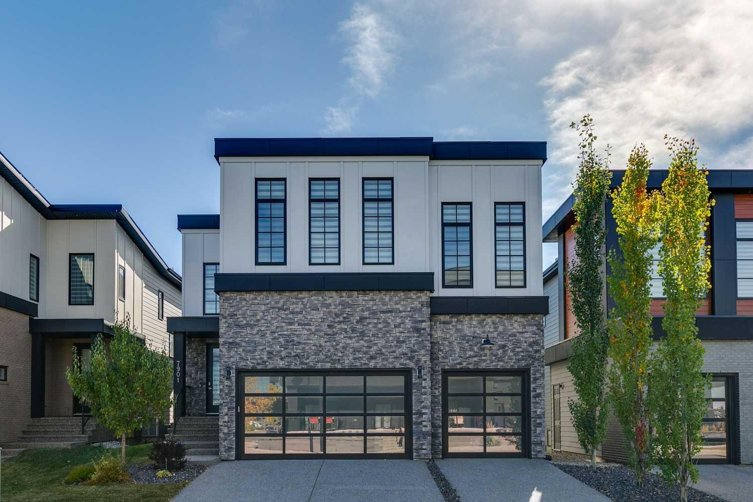 7901 8A Avenue SW, T3H 6B1