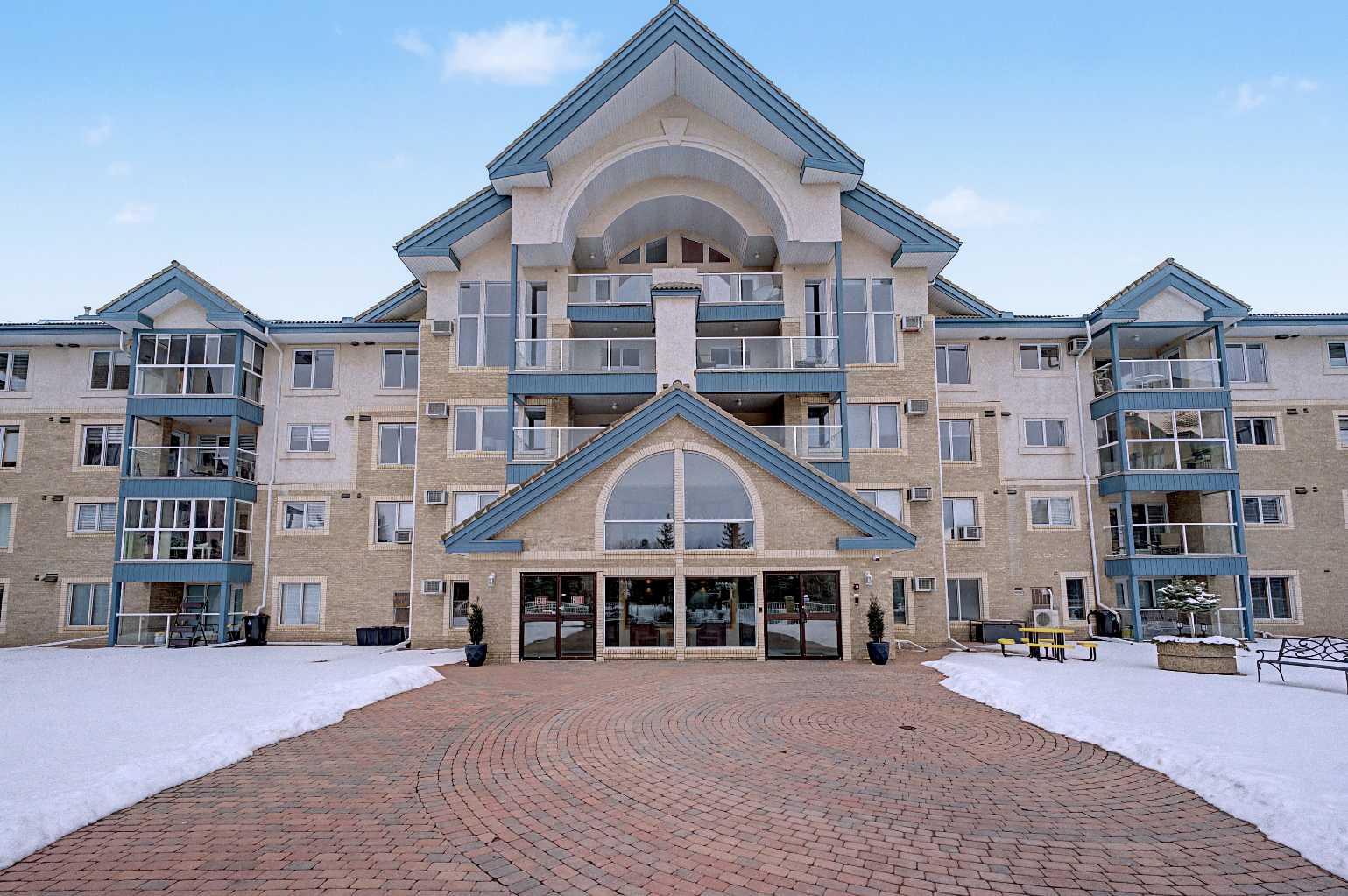 106, 7239 Sierra Morena Boulevard SW, T3H 3L7