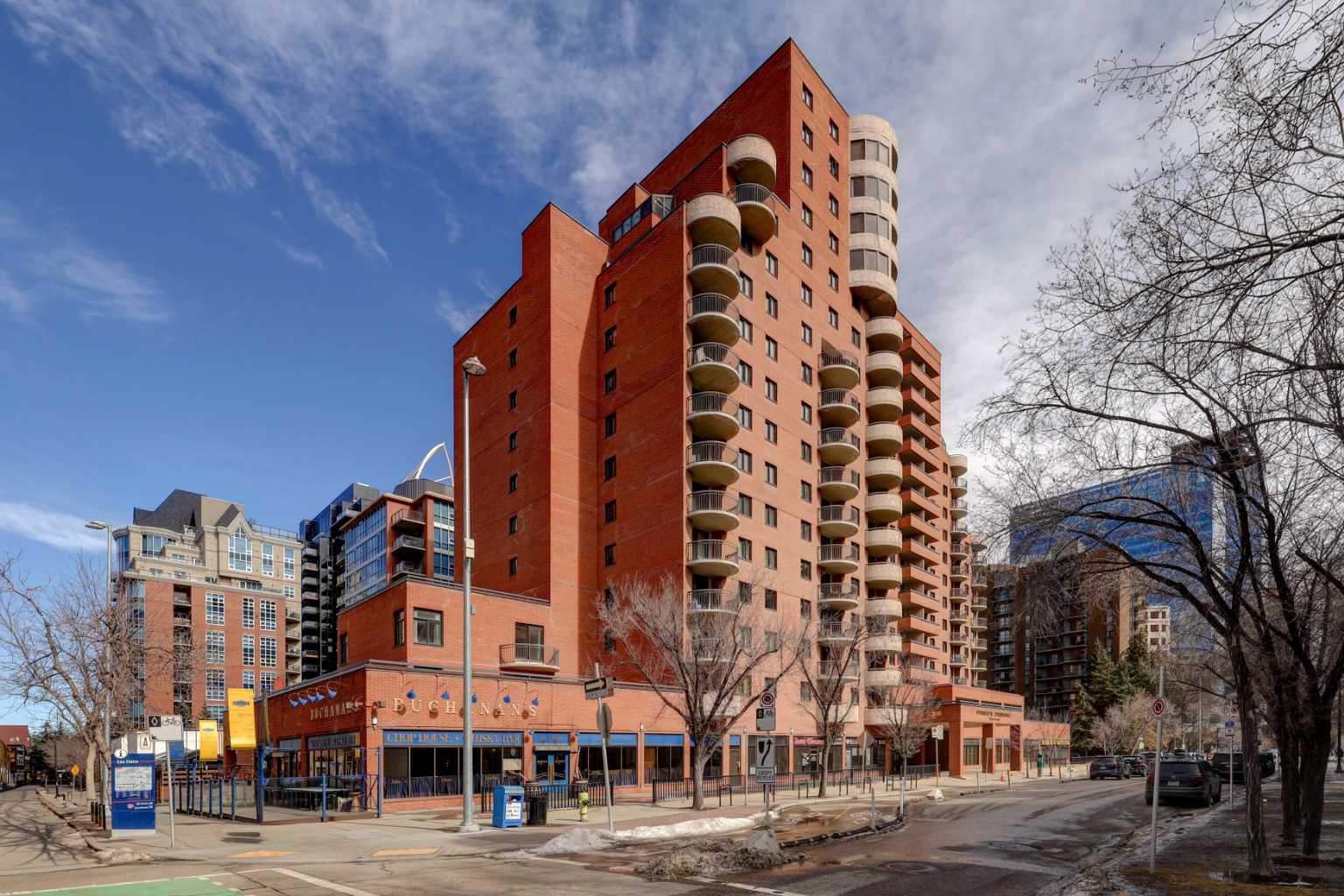 711, 738 3 Avenue SW, T2P0G7