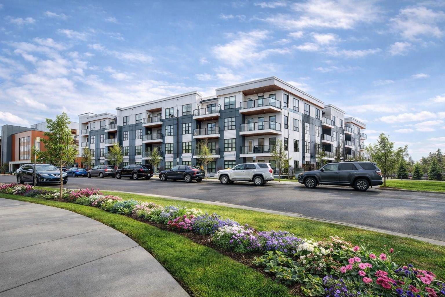 119, 383 Smith Street NW, T3B 6J9