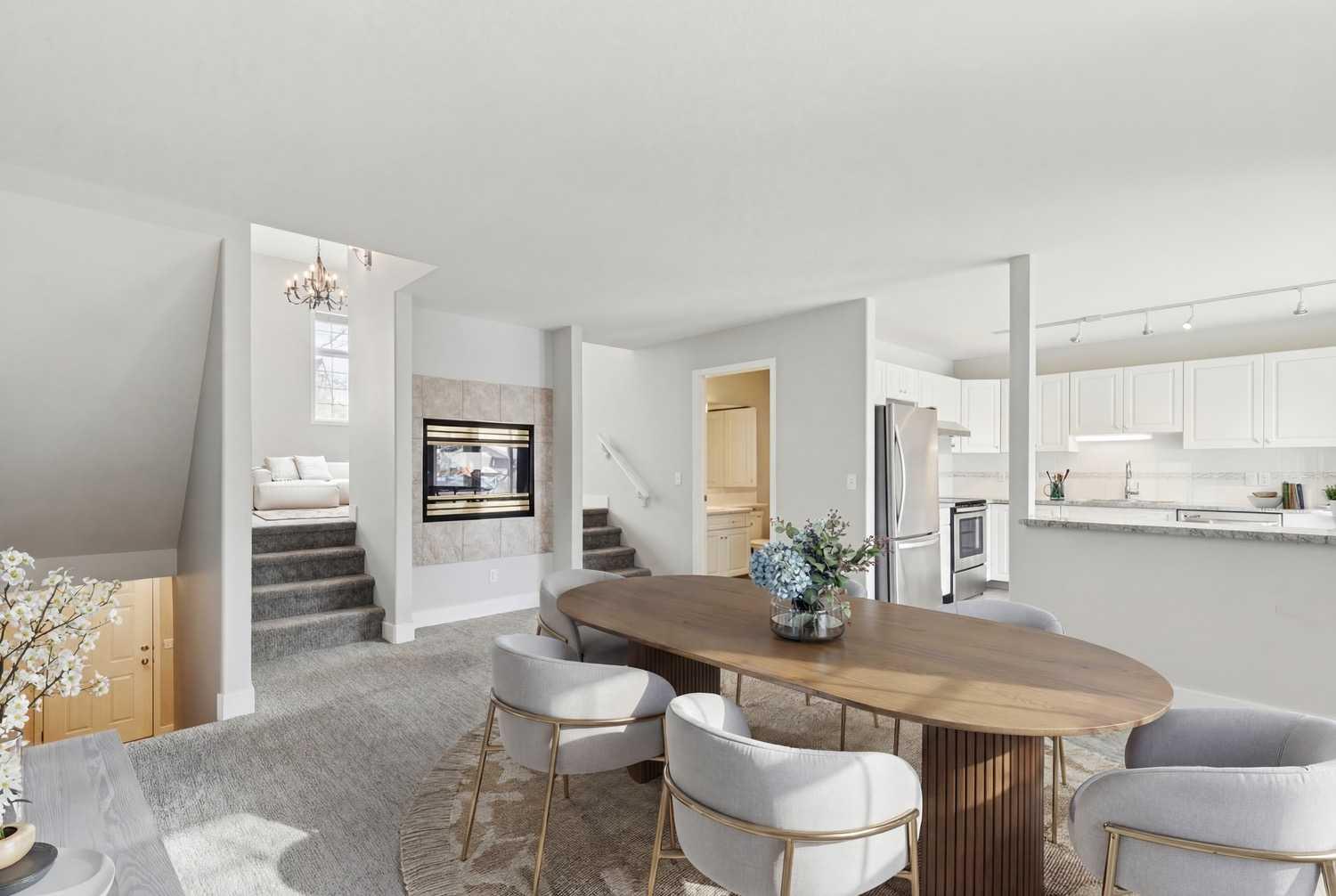 328 Prominence Heights SW, T3H 2Z6