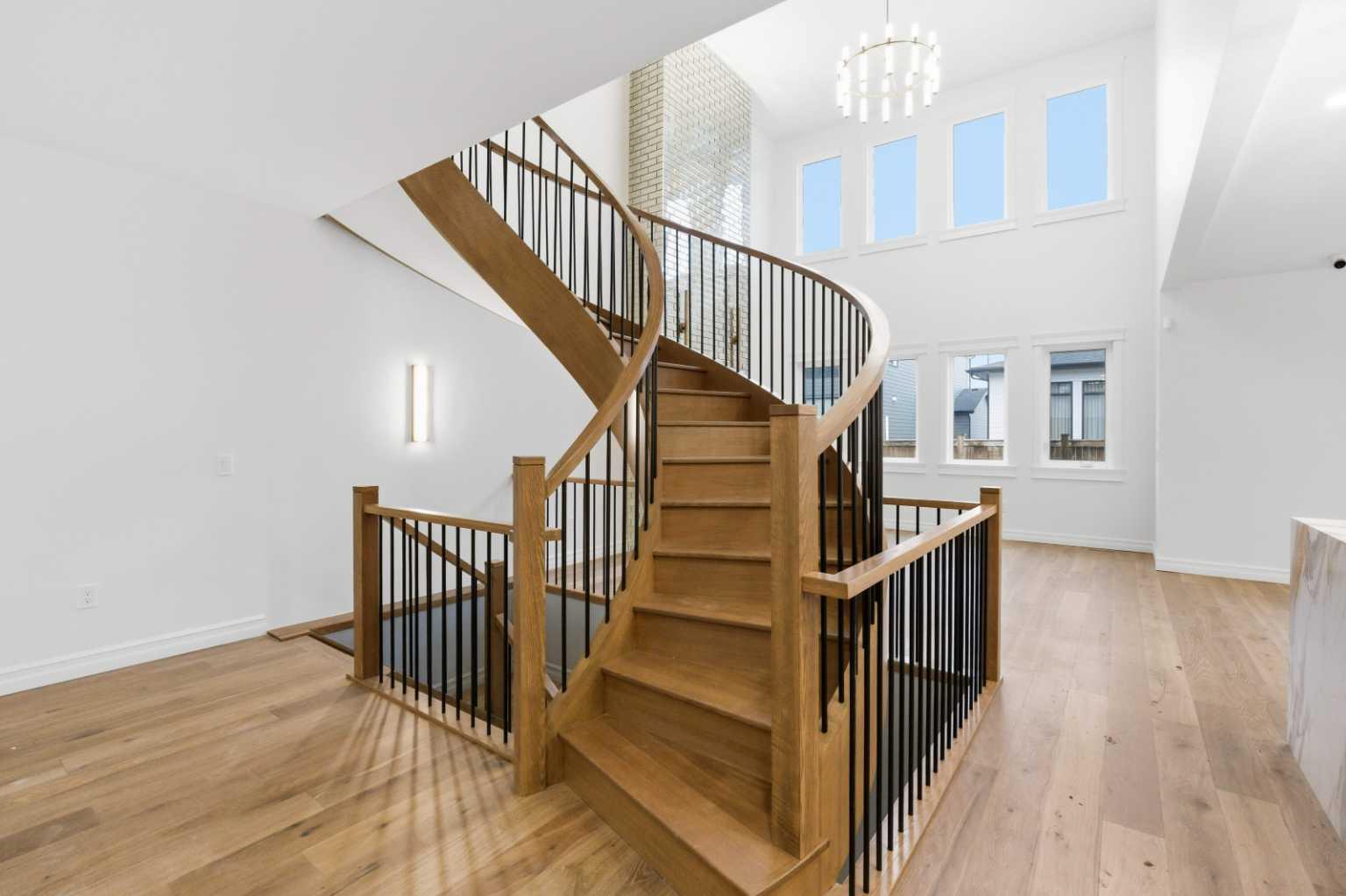 356 Greenwich Drive NW, T3B 6P4