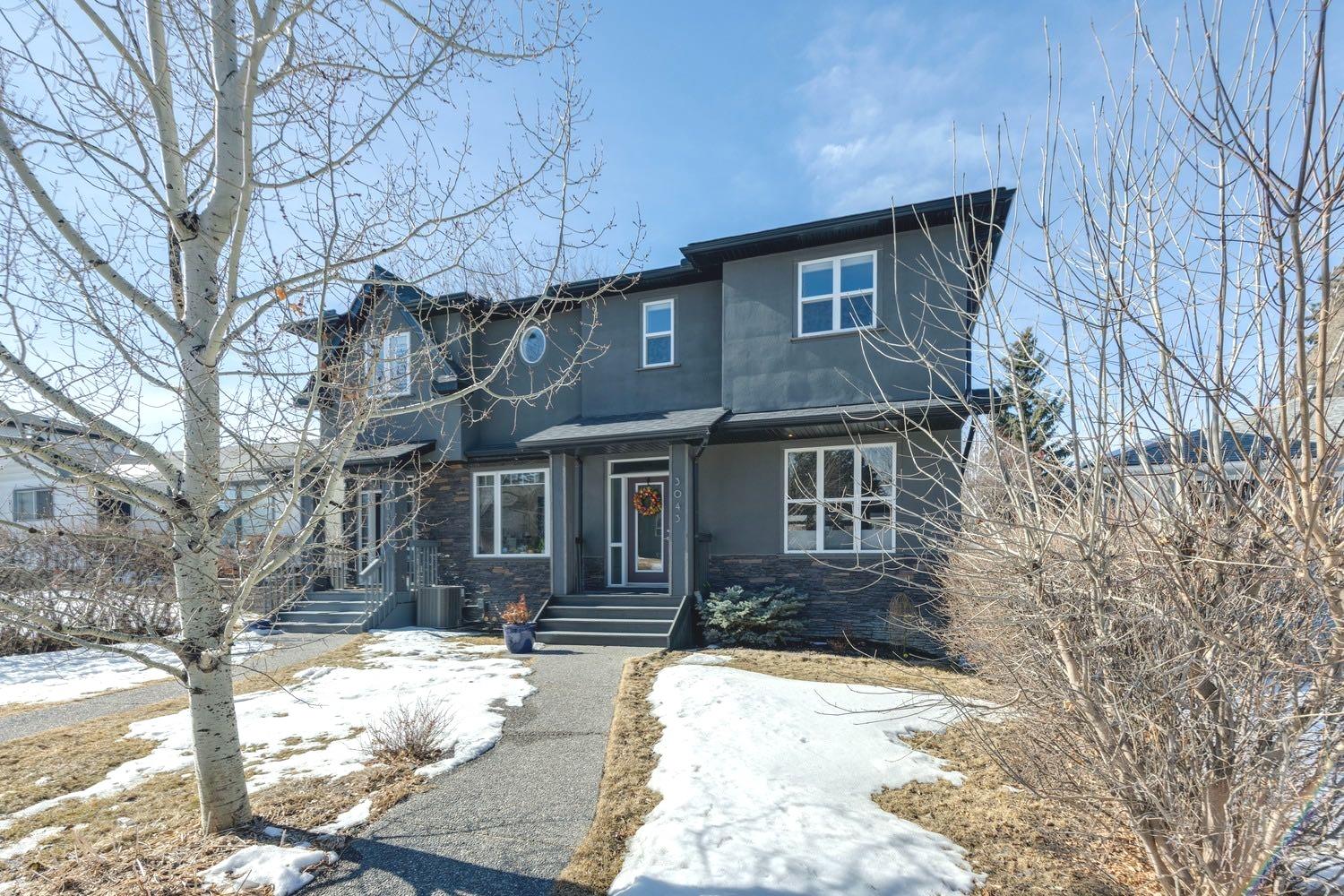 3043 28 Street SW, T3E 2J4