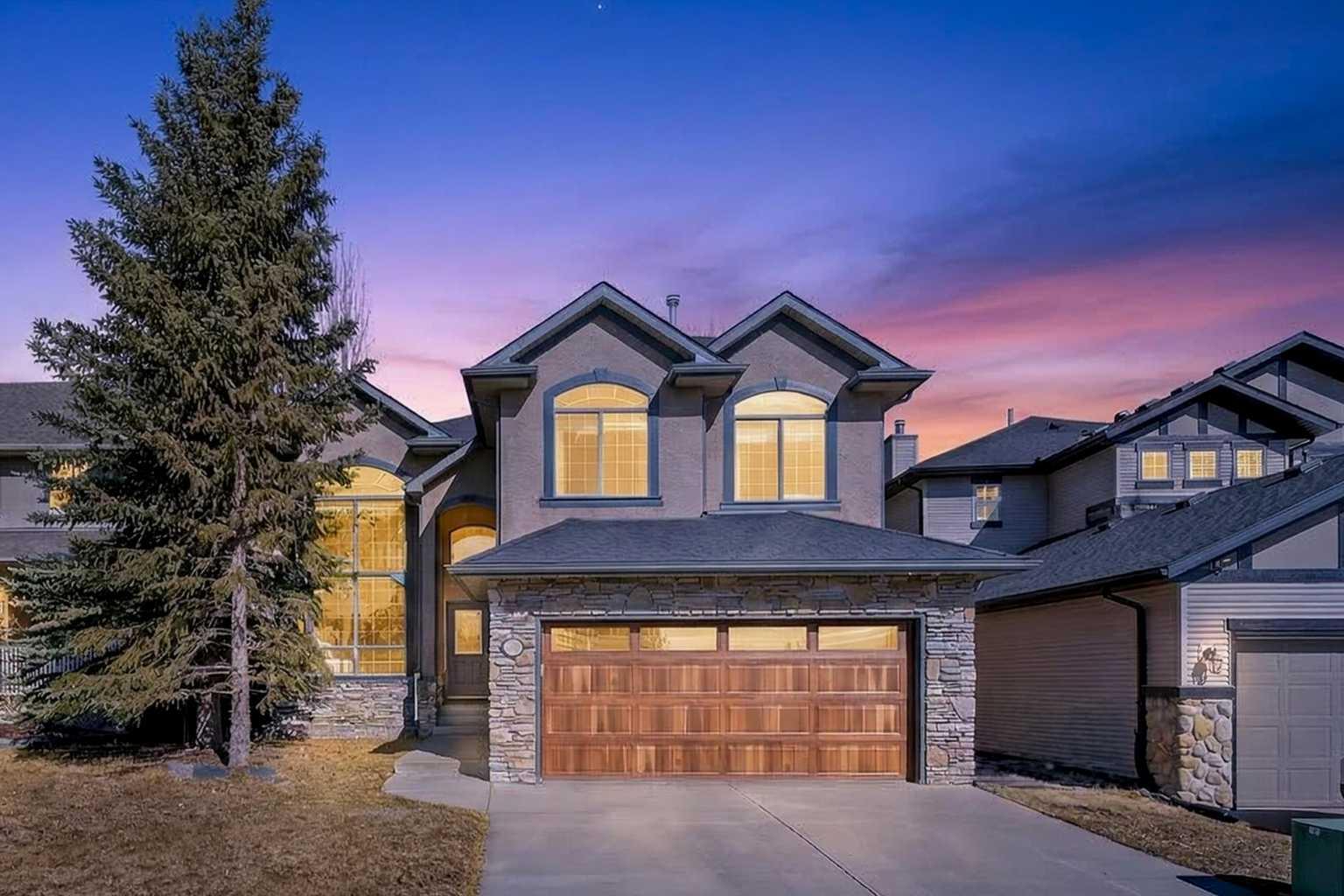 46 Discovery Ridge Road SW, T3H 4R3
