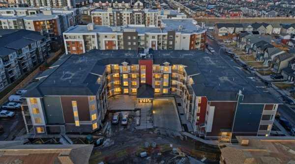 2221, 15 Skyview Point Crescent NE, T3N 2T1
