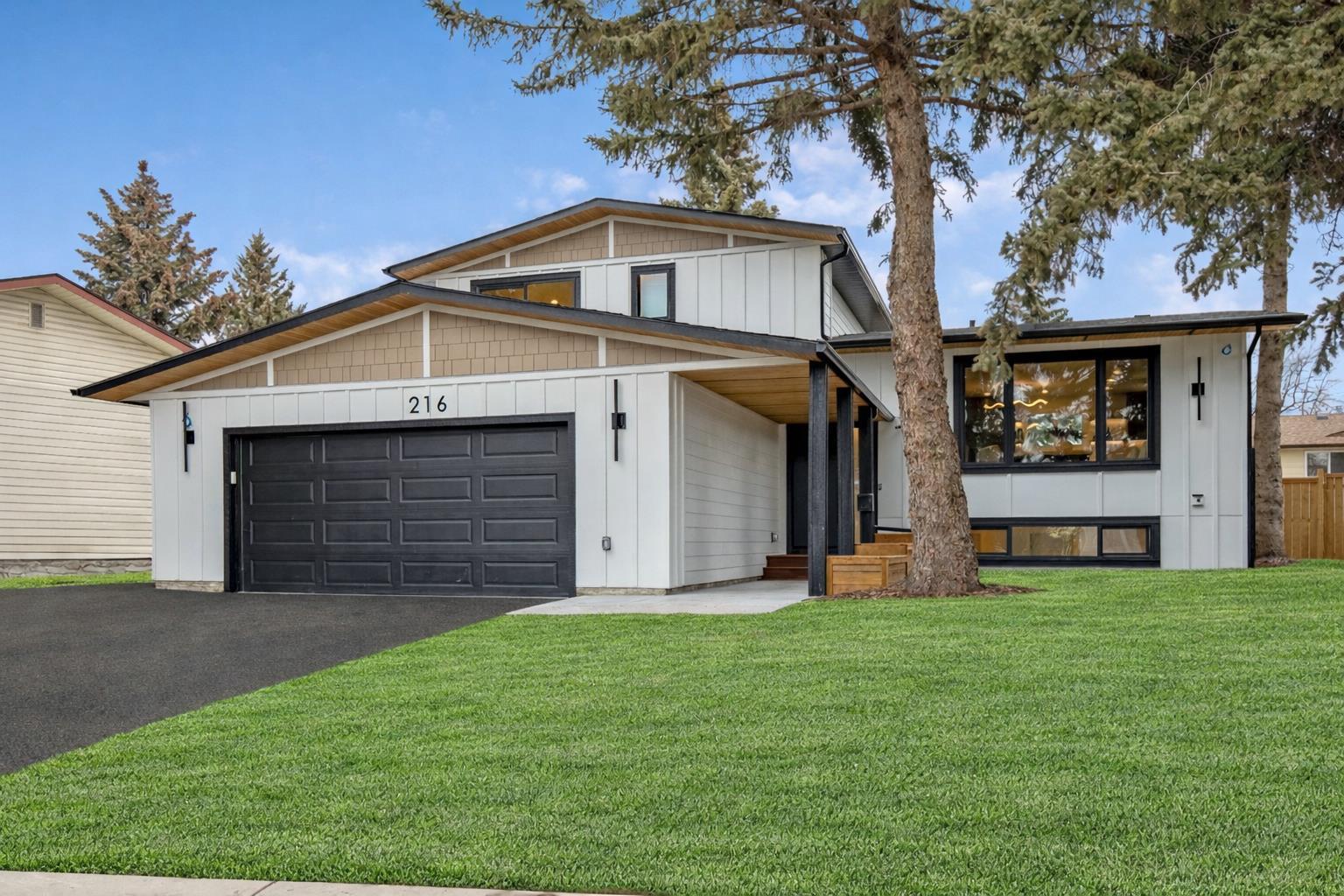 216 Oakridge Place SW, T2V 1V2