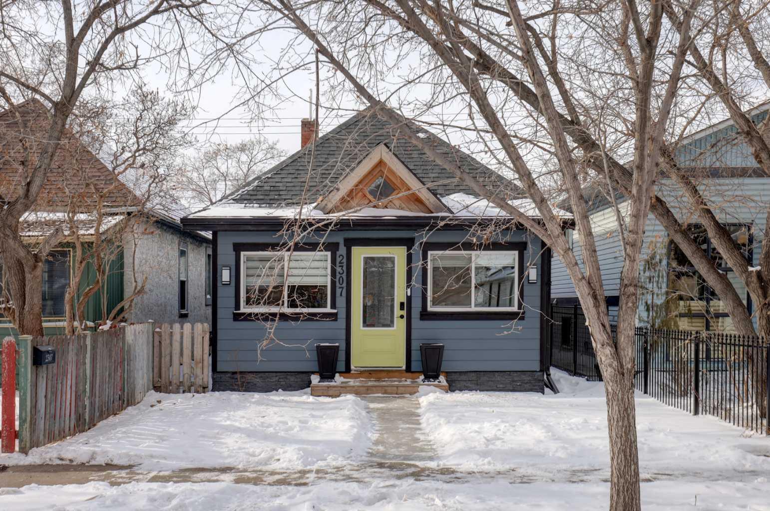 2307 15A Street SE, T2G 3N3