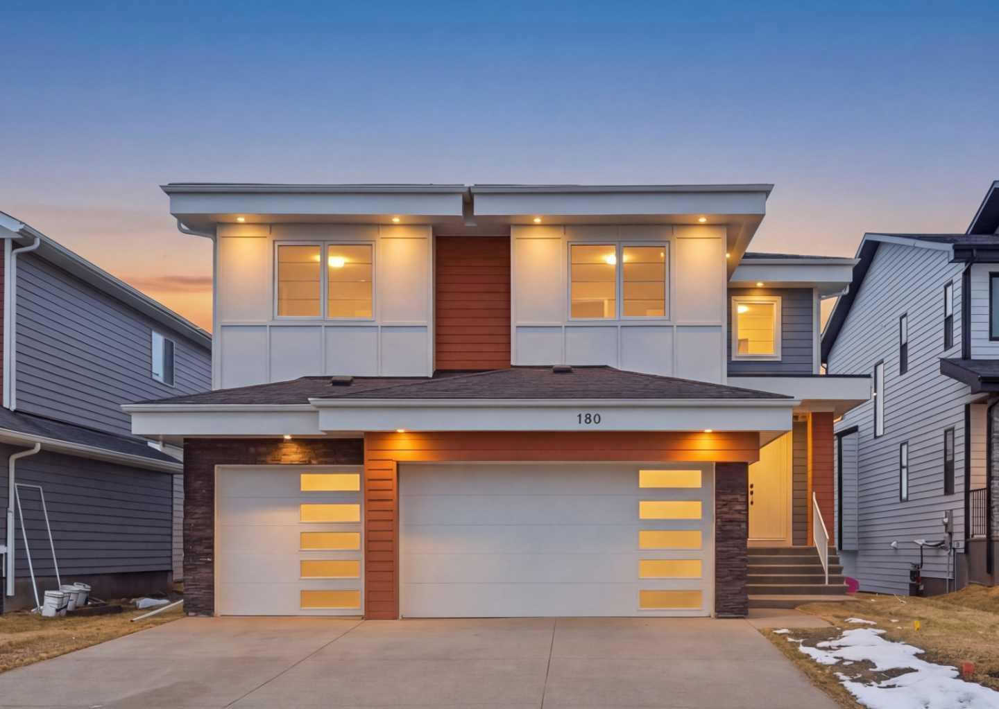 180 South Shore View S, T1X 2Y3