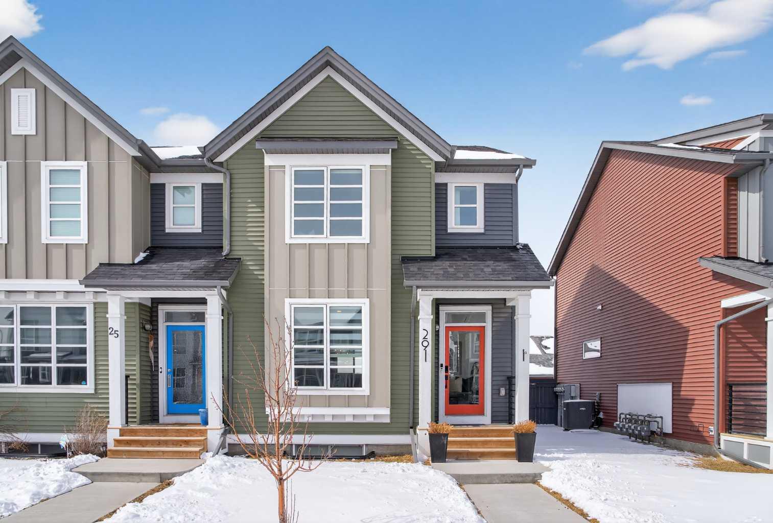 29 Carringvue Way NW, T3P 1K9
