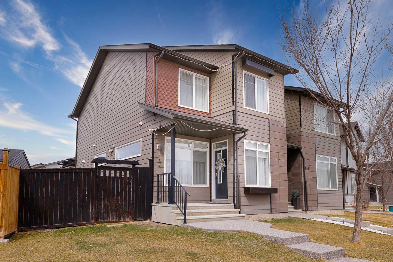 134 Walgrove Drive SE, T2X 2H6