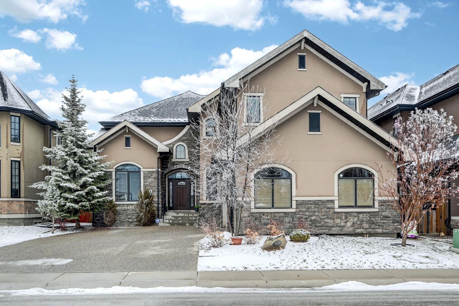 52 Wentworth Crescent SW, T3H 0H1