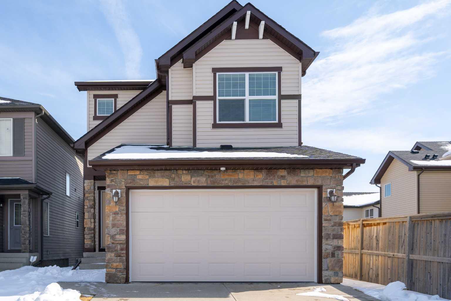 102 Kincora Glen Mews NW, T3R 0B6