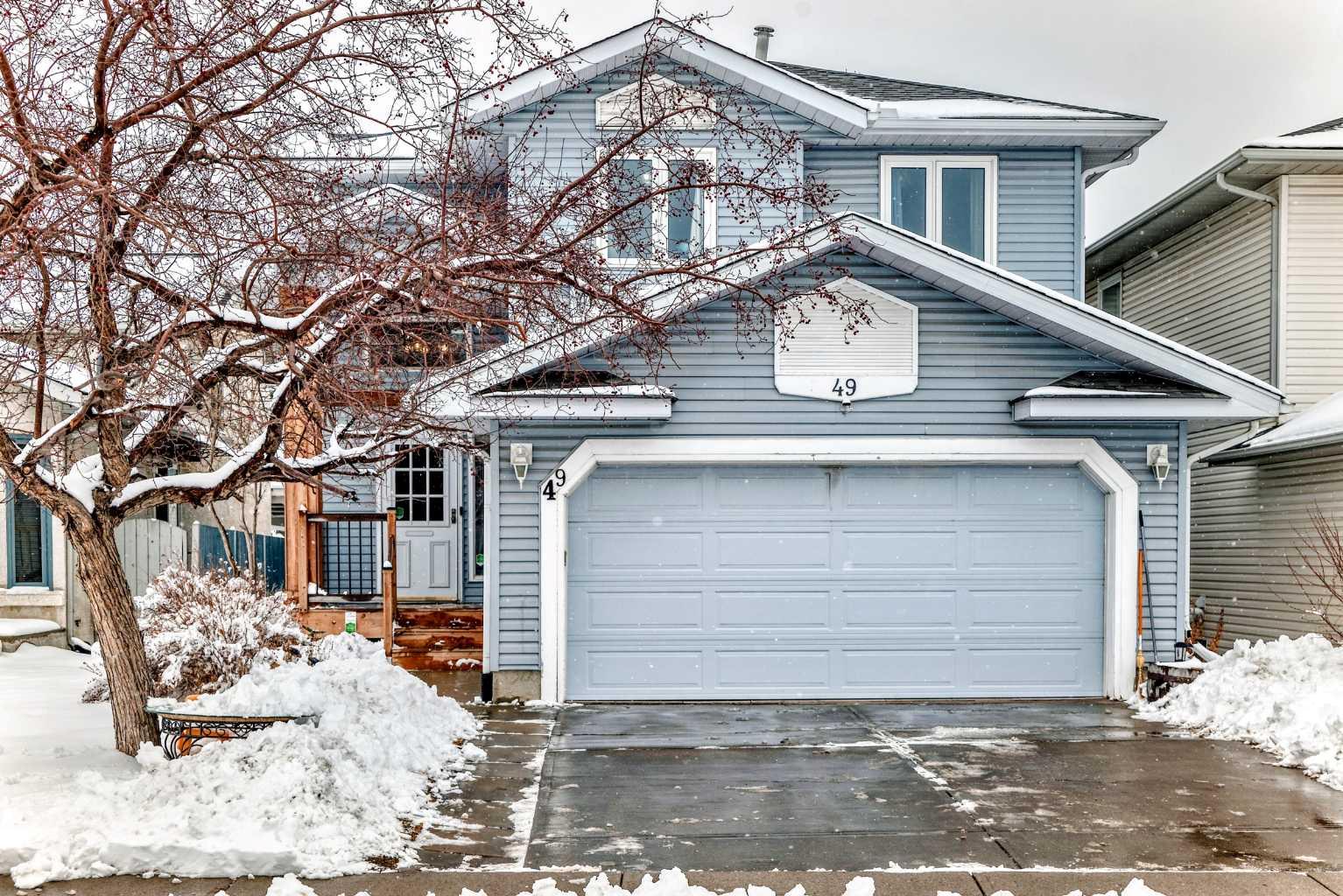49 Applewood Court SE, T2A 7P7