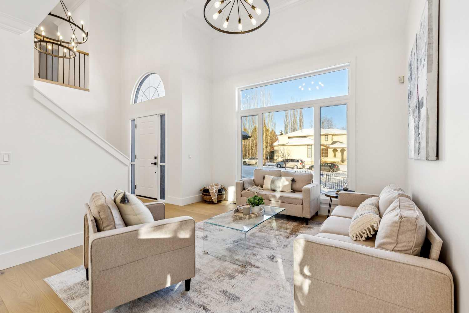 5 Mckenzie Lake Point SE, T2Z 1L7