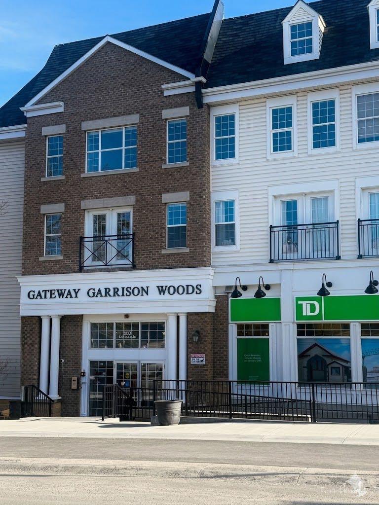318, 2233 34 Avenue SW, T2T 6N2