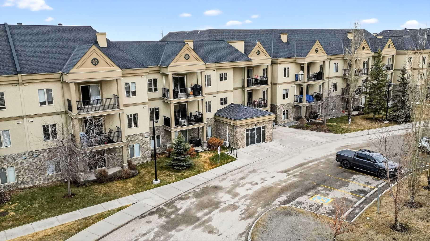 137, 52 Cranfield Link SE, T3M 0N9