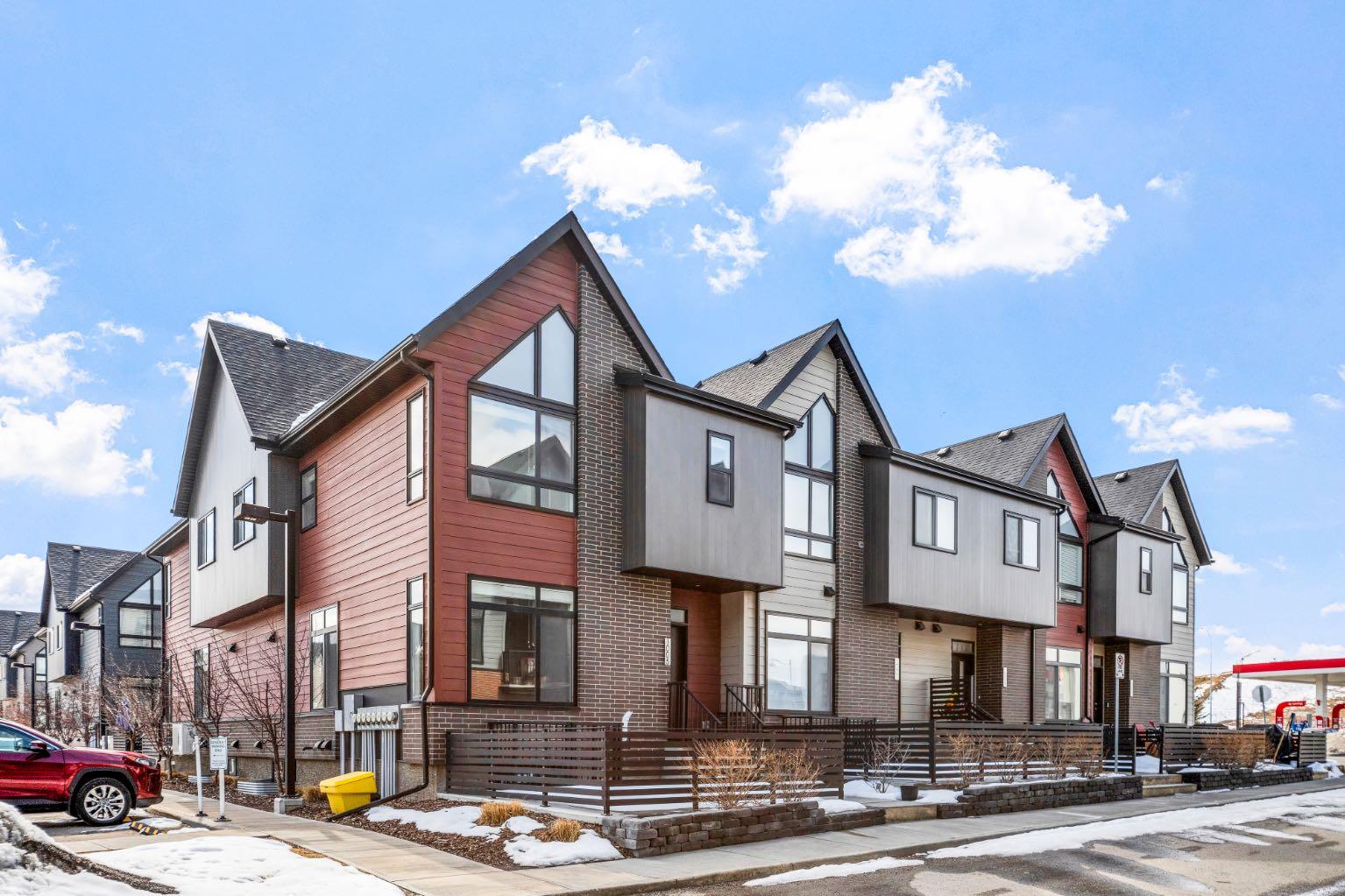 1005 Sage Meadows Gardens NW, T3P 1K3