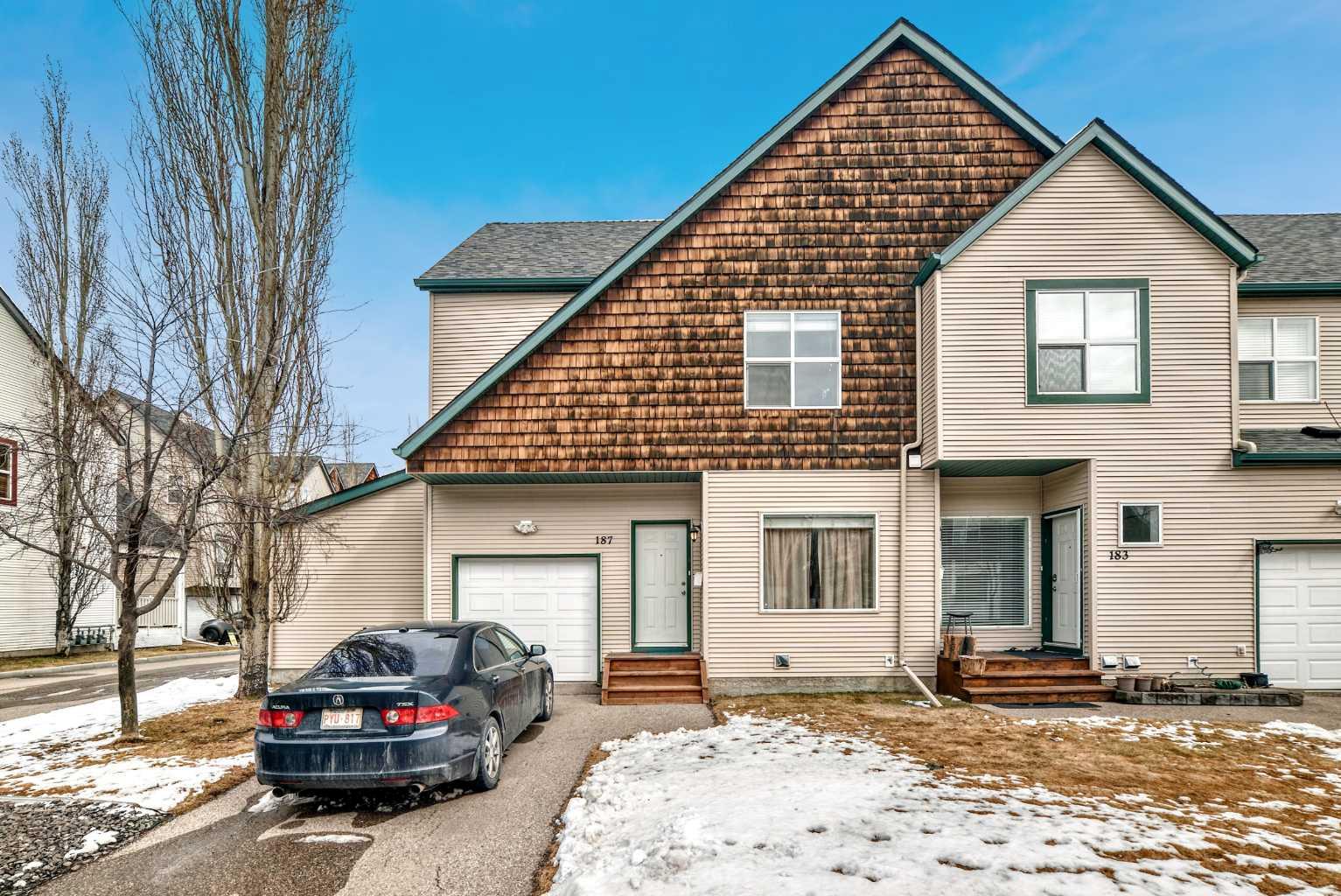 187 Bridlewood View SW, T2Y 3X7