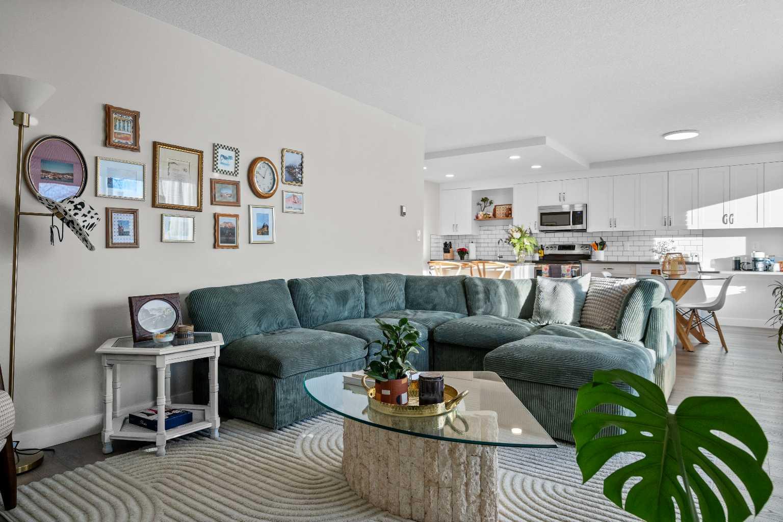 201, 1208 14 Avenue SW, T3C 0V9