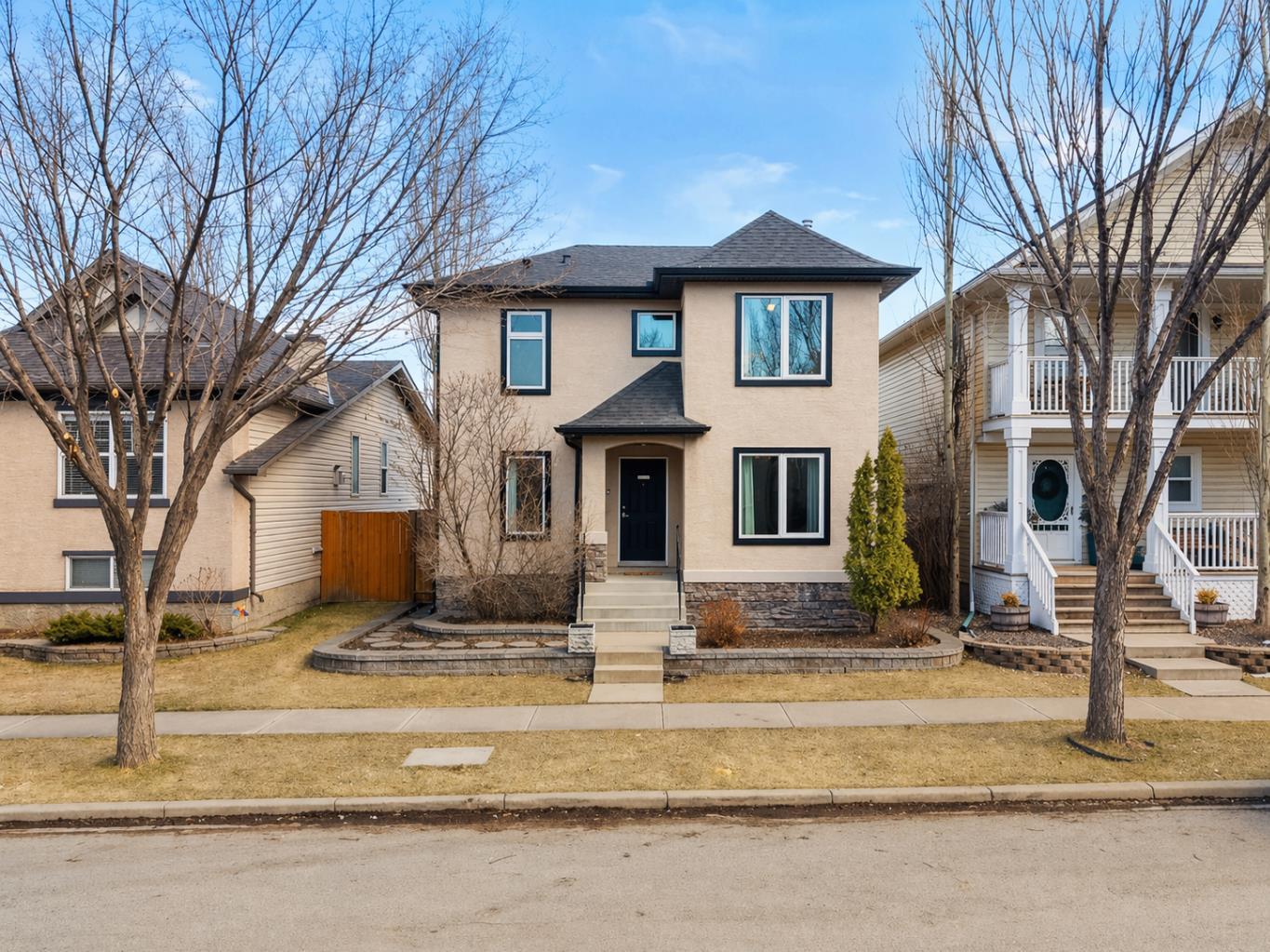 90 Elgin Drive SE, T2Z 4A8