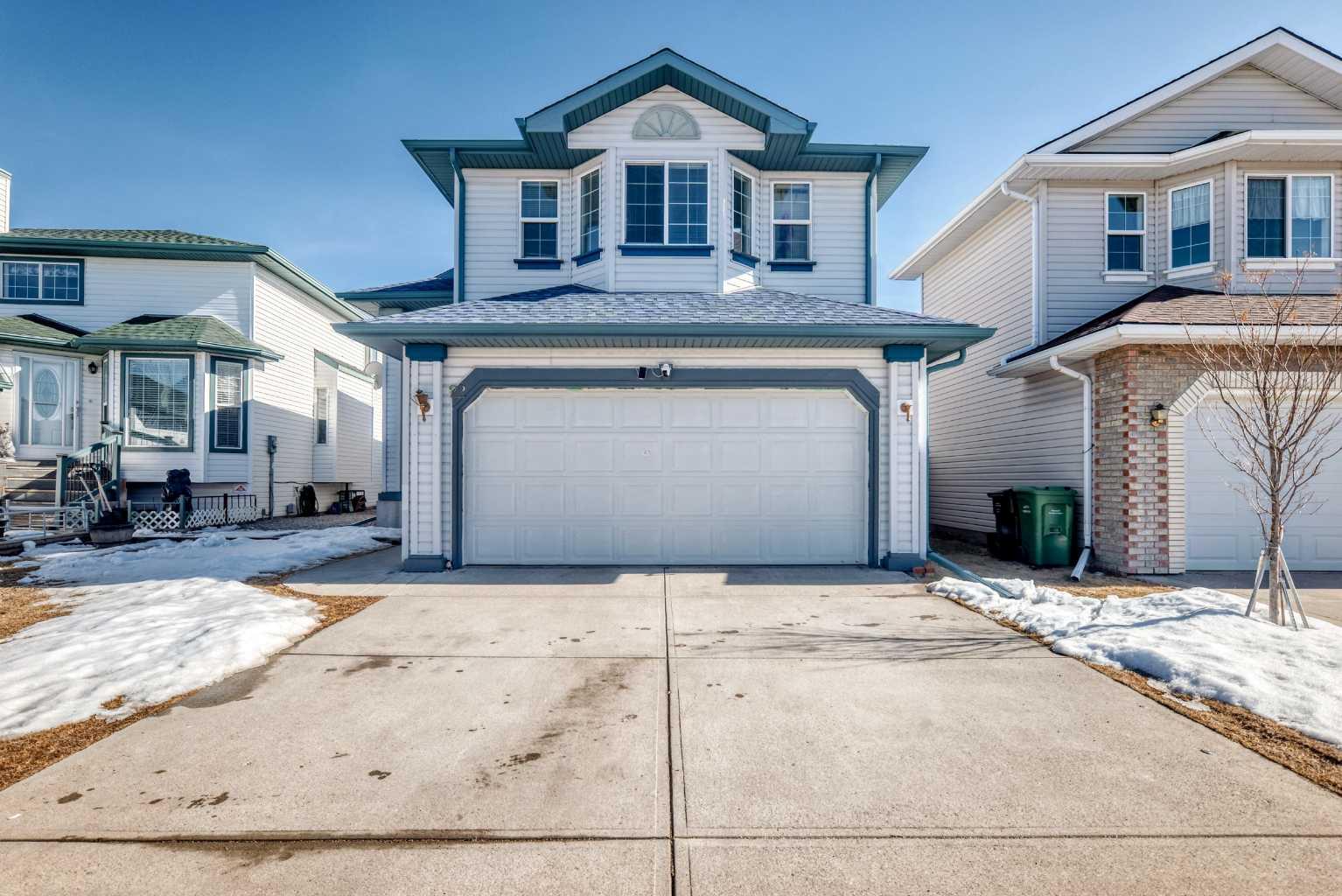 22 Applestone Park SE, T2A 7S4