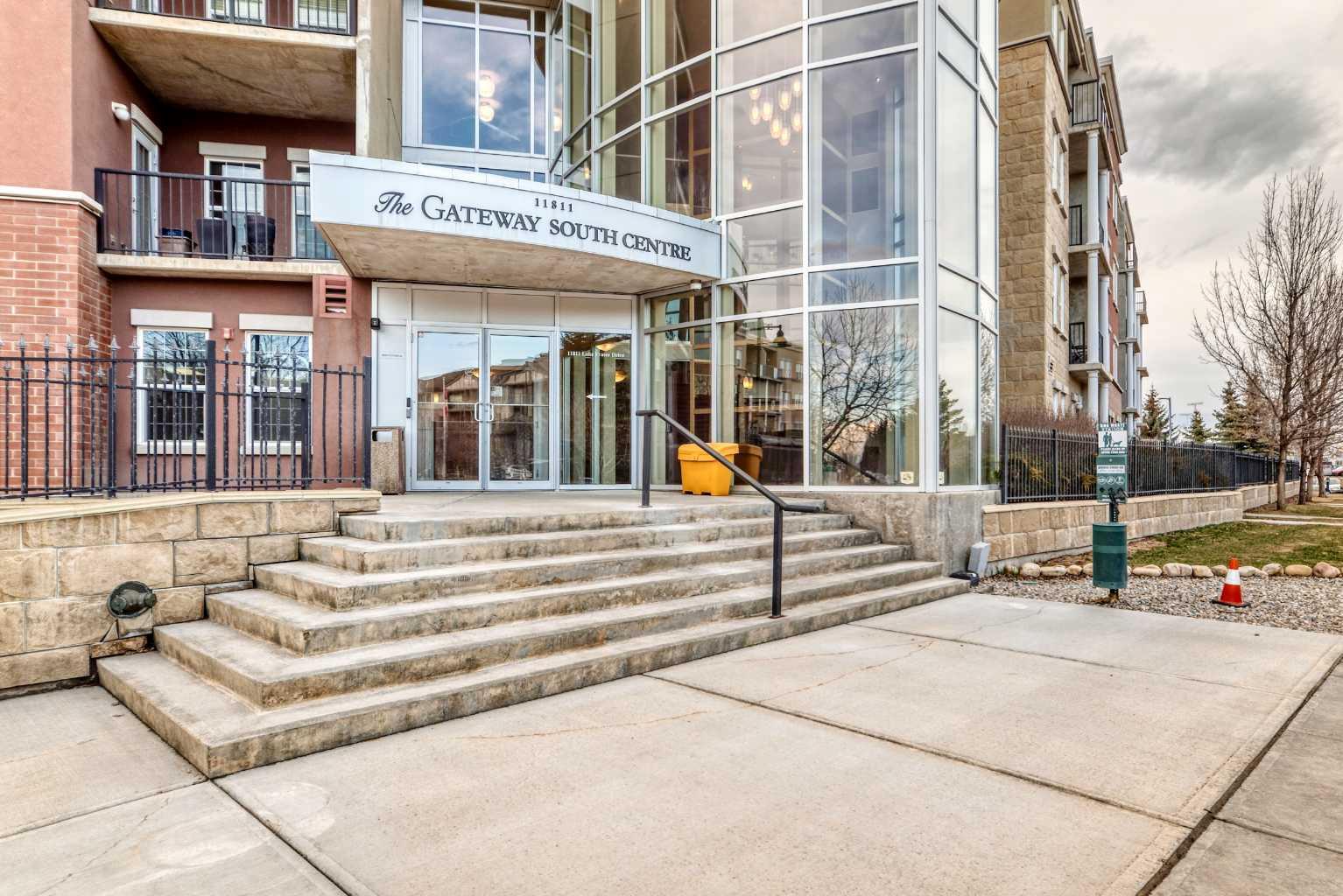3008, 11811 Lake Fraser Drive SE, T2J7J1